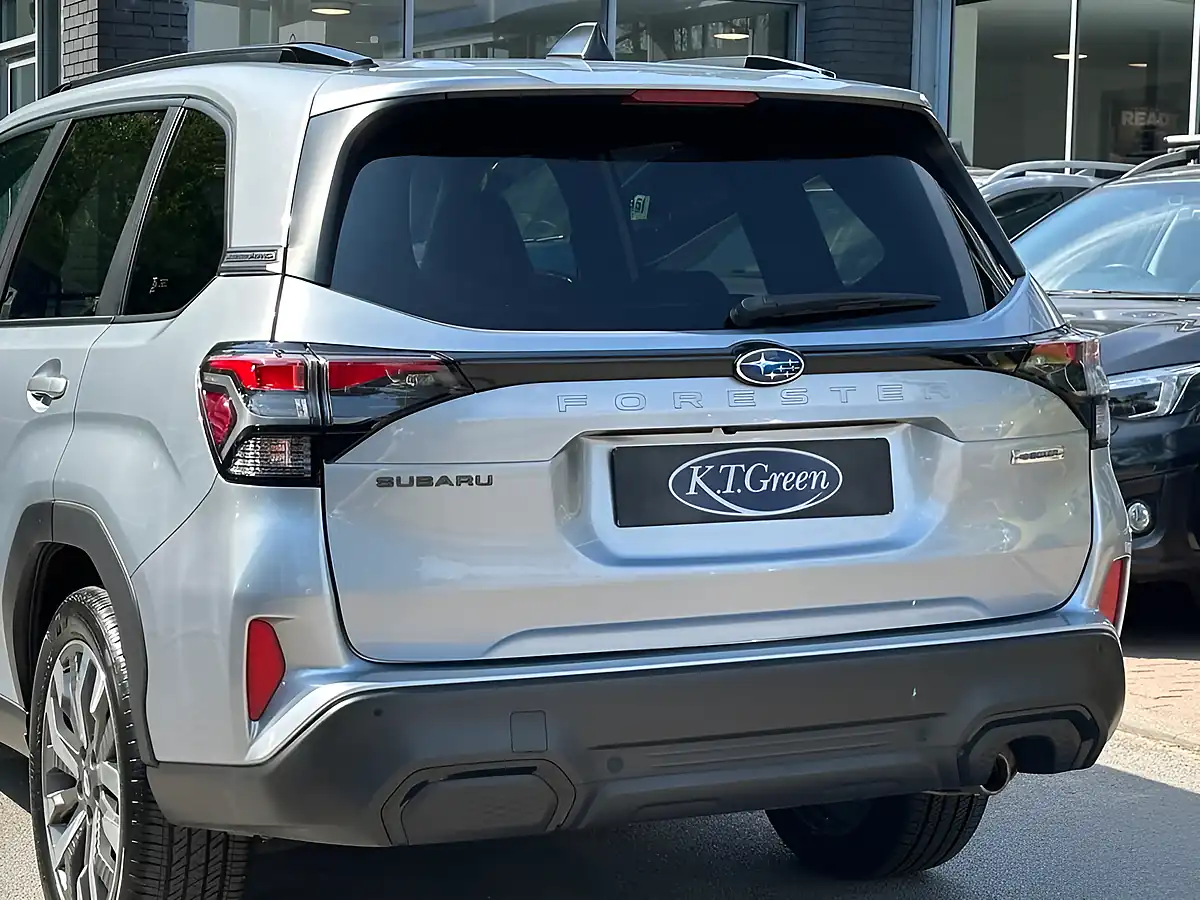Used 2025 Subaru Forester Touring Silver - Interior and Exterior details 19