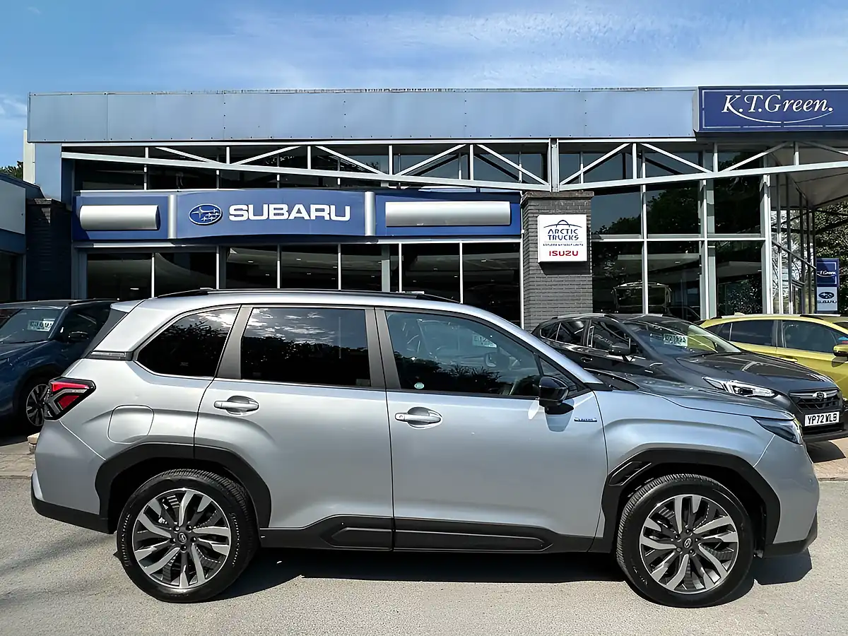 Used 2025 Subaru Forester Touring Silver - Interior and Exterior details 5