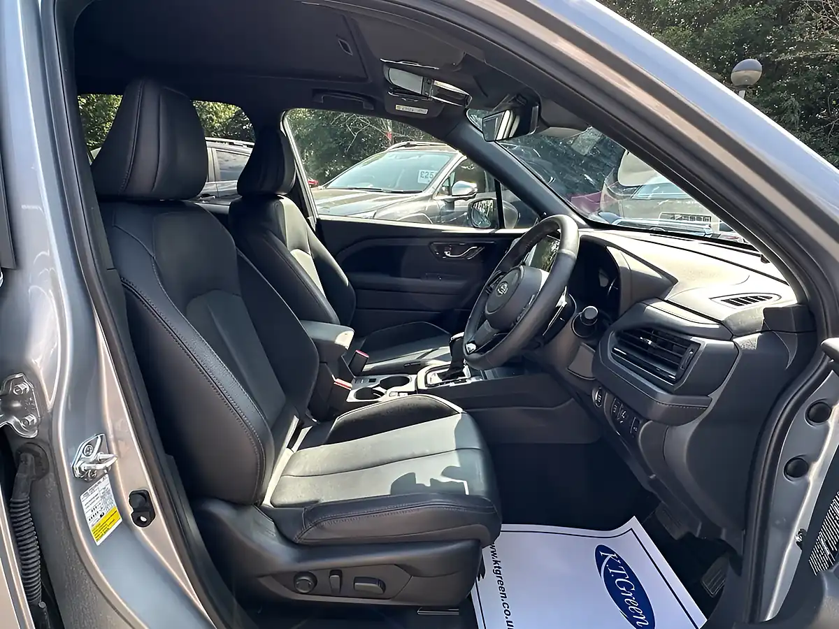 Used 2025 Subaru Forester Touring Silver - Interior and Exterior details 7