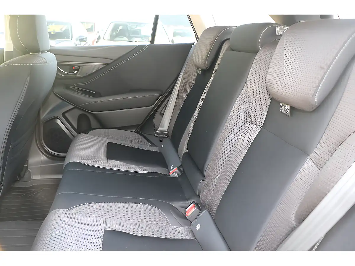 Used 2025 Subaru Outback I Limited Black - Interior and Exterior details 14
