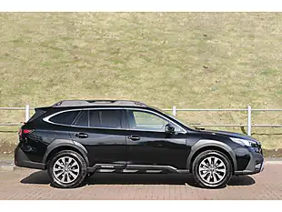 Used 2025 Subaru Outback I Limited Black - Interior and Exterior details 2