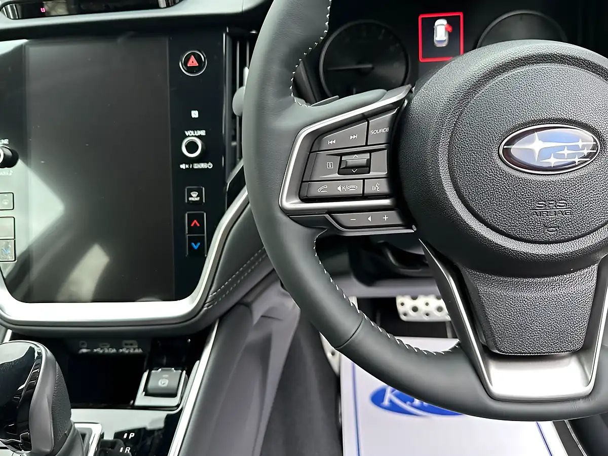 Used 2025 Subaru Outback Touring Grey - Interior and Exterior details 15