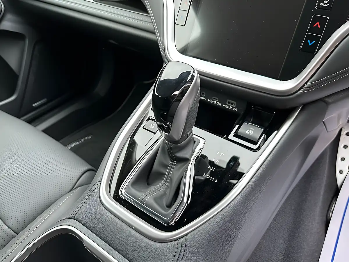 Used 2025 Subaru Outback Touring Grey - Interior and Exterior details 17