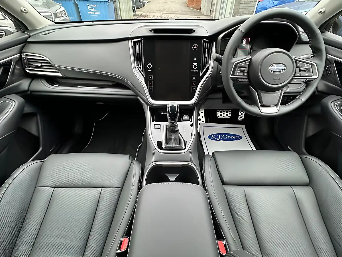 Used 2025 Subaru Outback Touring Grey - Interior and Exterior details 9