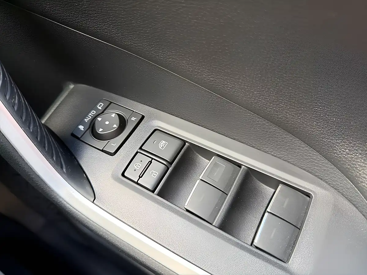 Used 2025 Suzuki Across Grey - Interior and Exterior details 16