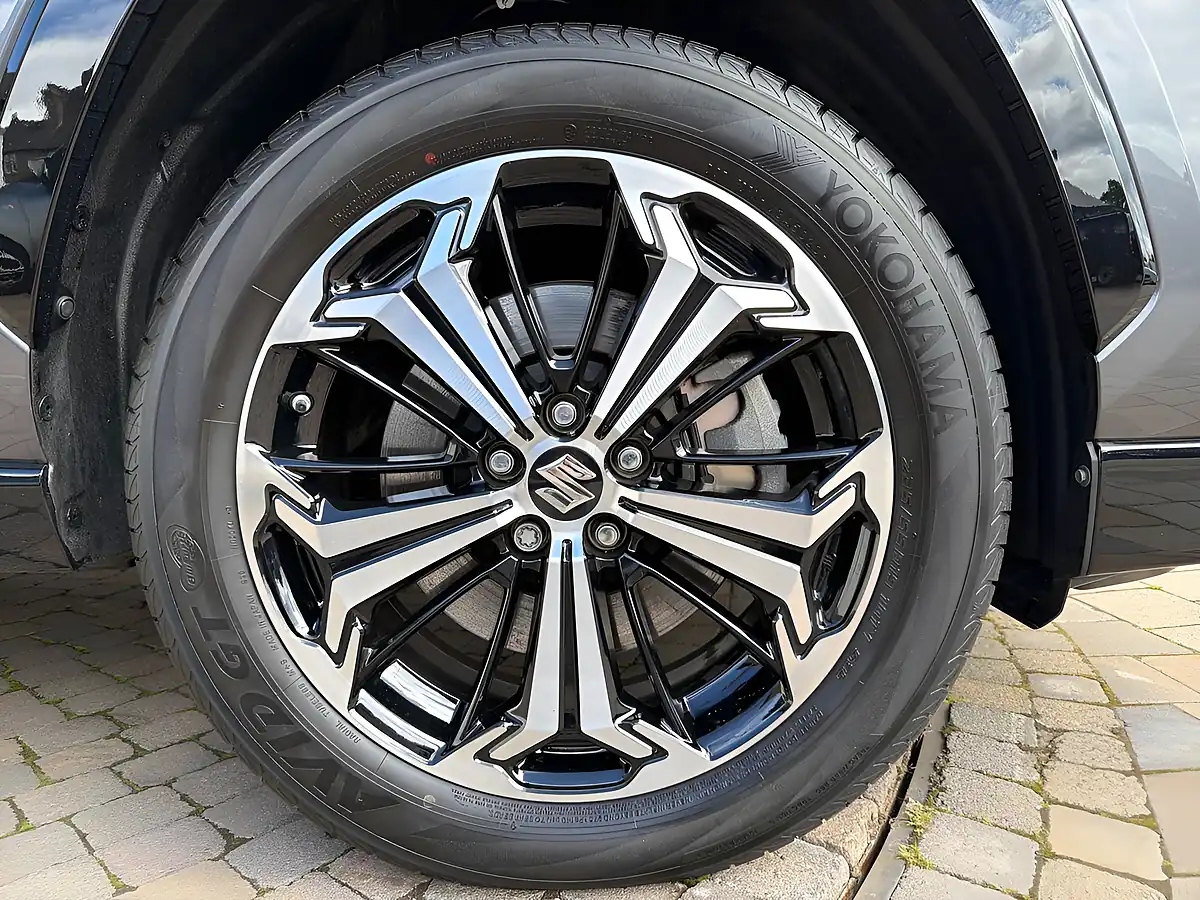 Used 2025 Suzuki Across Grey - Interior and Exterior details 7