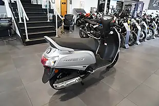 Used 2025 Suzuki Address 125 Platinum Silver Platinum Silver - Interior and Exterior details 5