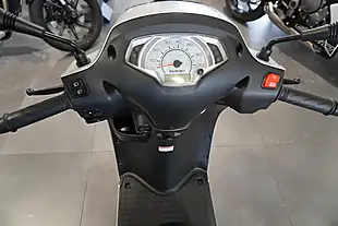 Used 2025 Suzuki Address 125 Platinum Silver Platinum Silver - Interior and Exterior details 7