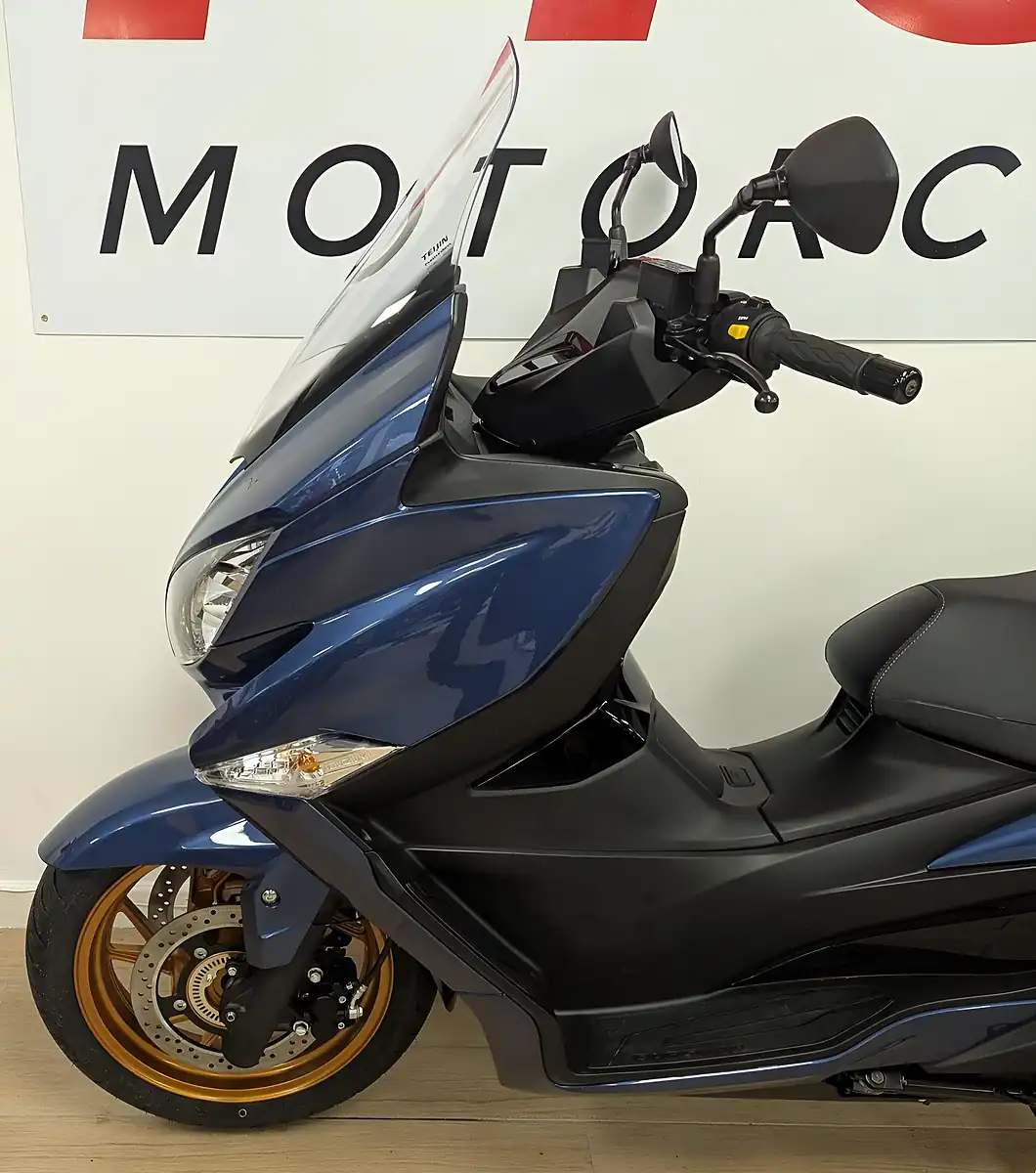 Used 2025 Suzuki Burgman 400 Blue - Interior and Exterior details 10