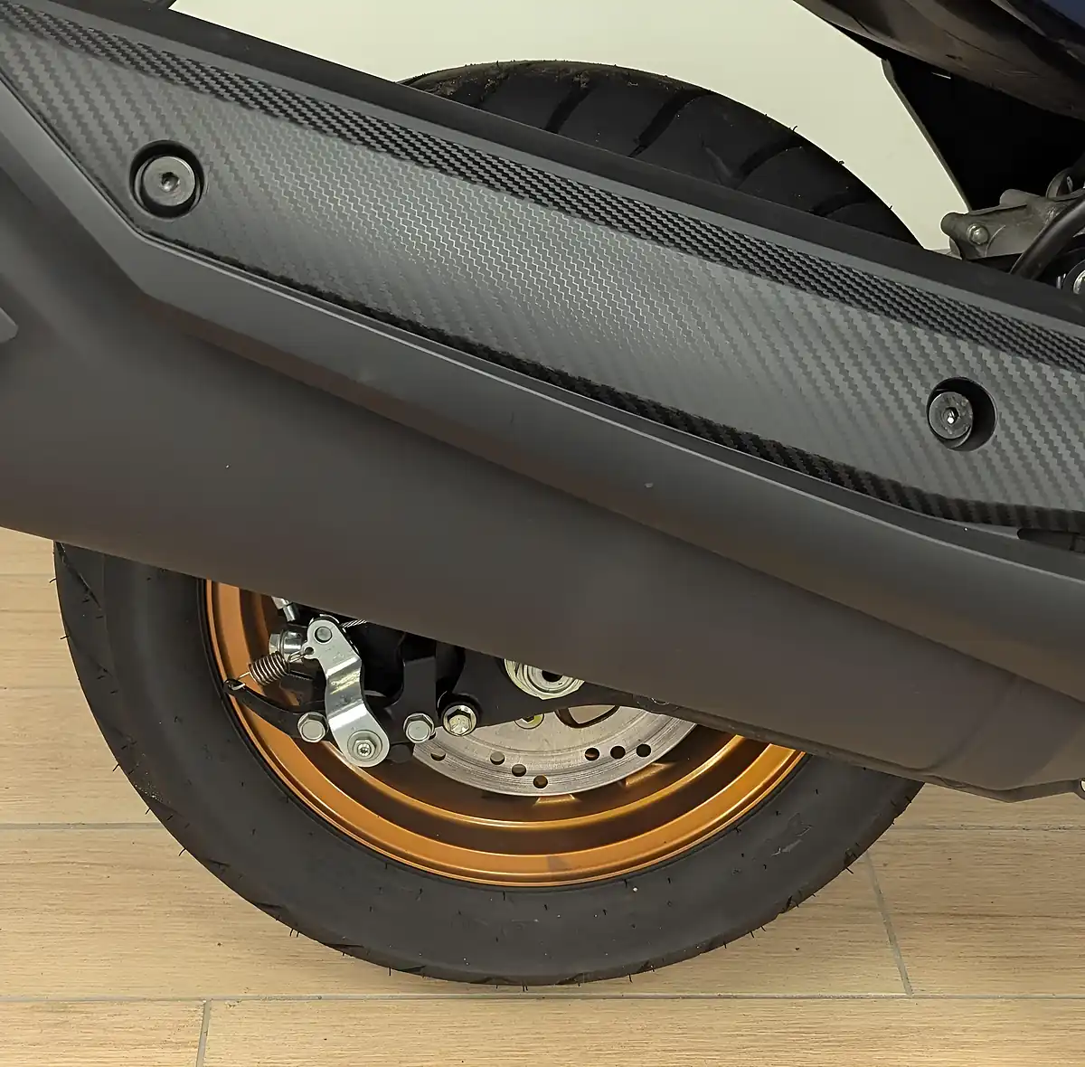 Used 2025 Suzuki Burgman 400 Blue - Interior and Exterior details 11