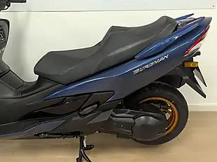 Used 2025 Suzuki Burgman 400 Blue - Interior and Exterior details 14