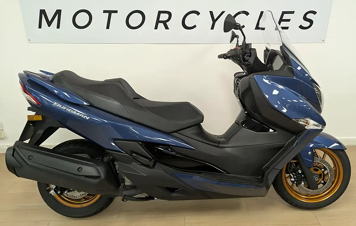 Used 2025 Suzuki Burgman 400 Blue - Interior and Exterior details 5