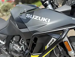 Used 2025 Suzuki Dl 800 RQM5 V-Strom 800RE Black - Interior and Exterior details 13