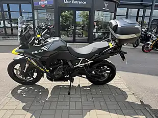 Used 2025 Suzuki Dl 800 RQM5 V-Strom 800RE Black - Interior and Exterior details 6