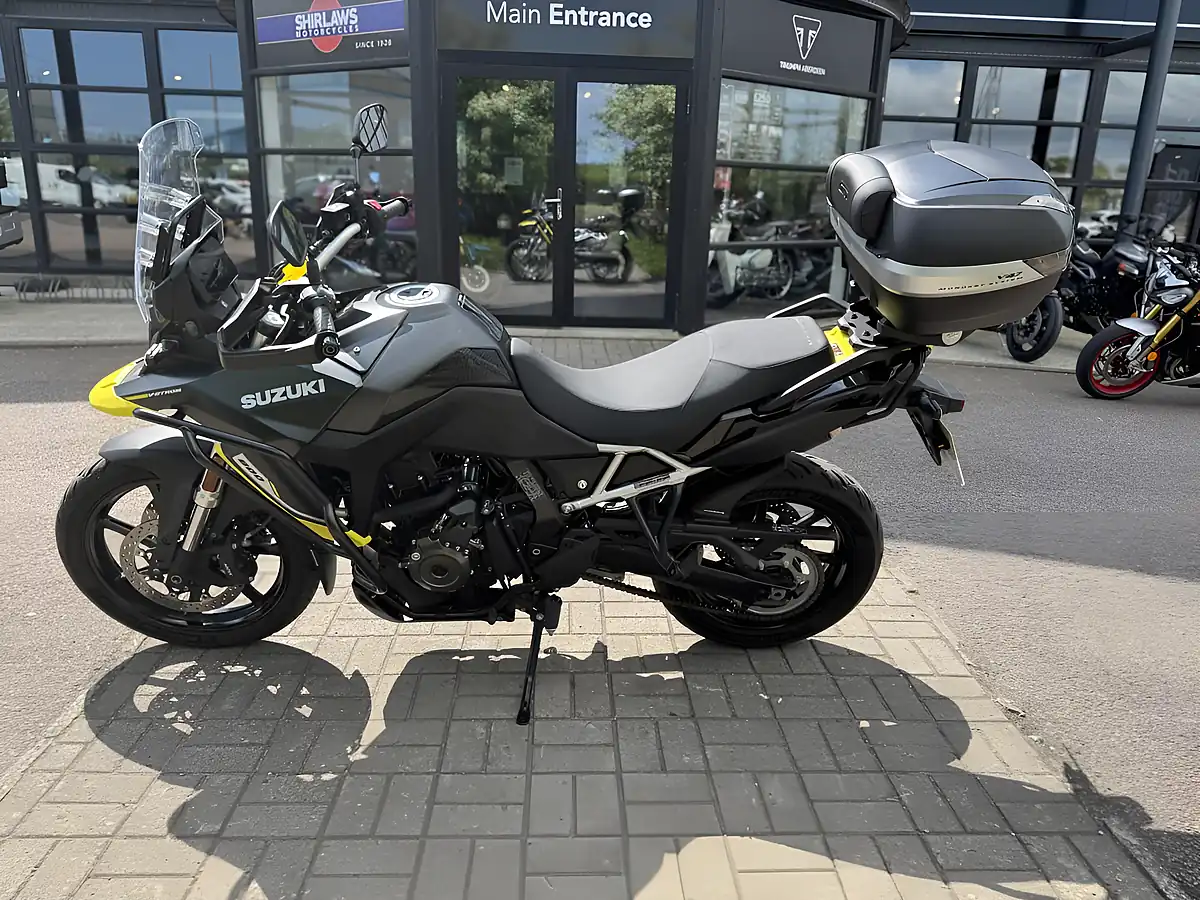Used 2025 Suzuki Dl 800 RQM5 V-Strom 800RE Black - Interior and Exterior details 6