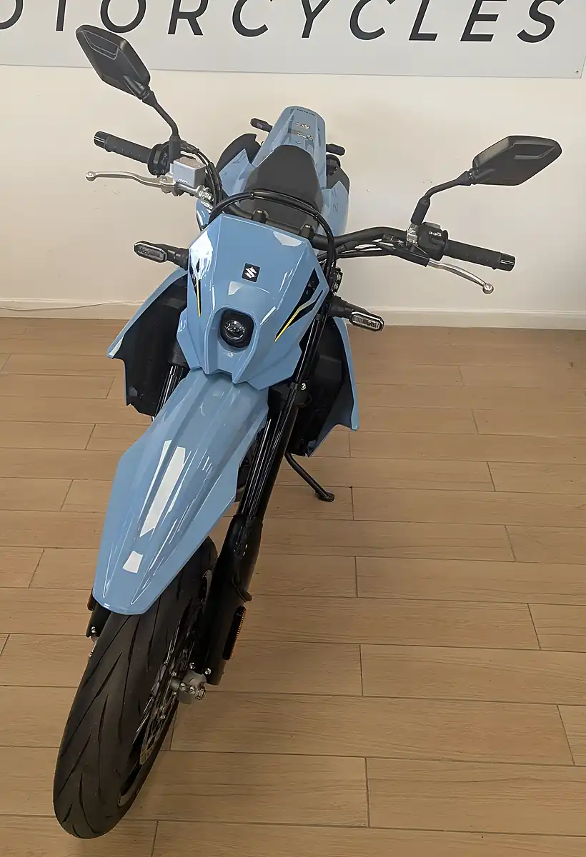 Used 2025 Suzuki DR-Z4SM 400 Constant Mesh Grey - Interior and Exterior details 12