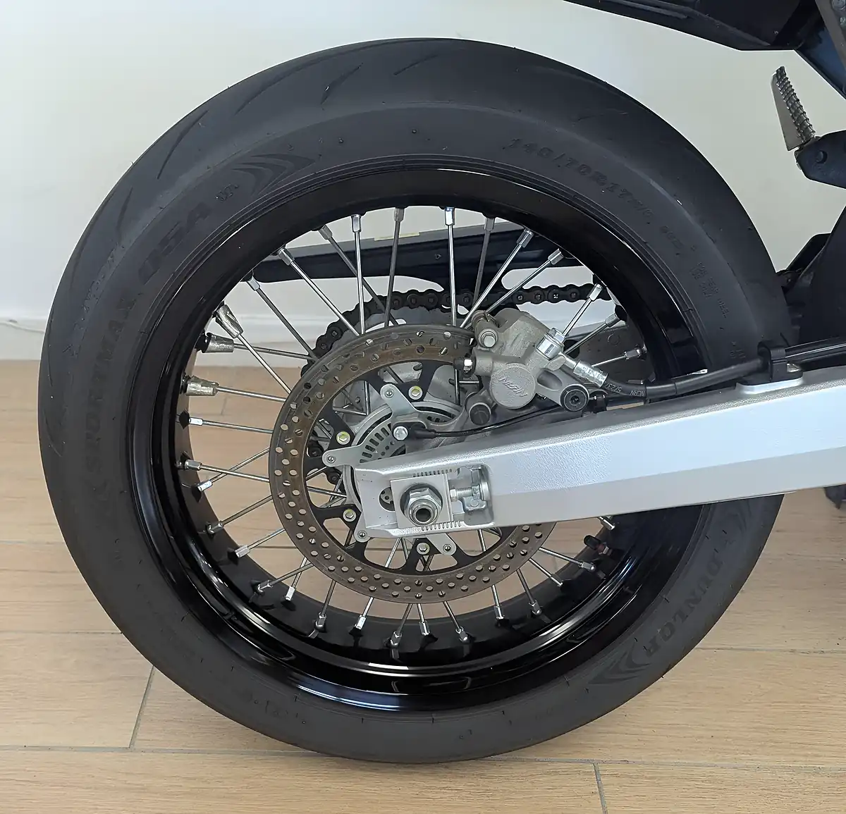 Used 2025 Suzuki DR-Z4SM 400 Constant Mesh Grey - Interior and Exterior details 14