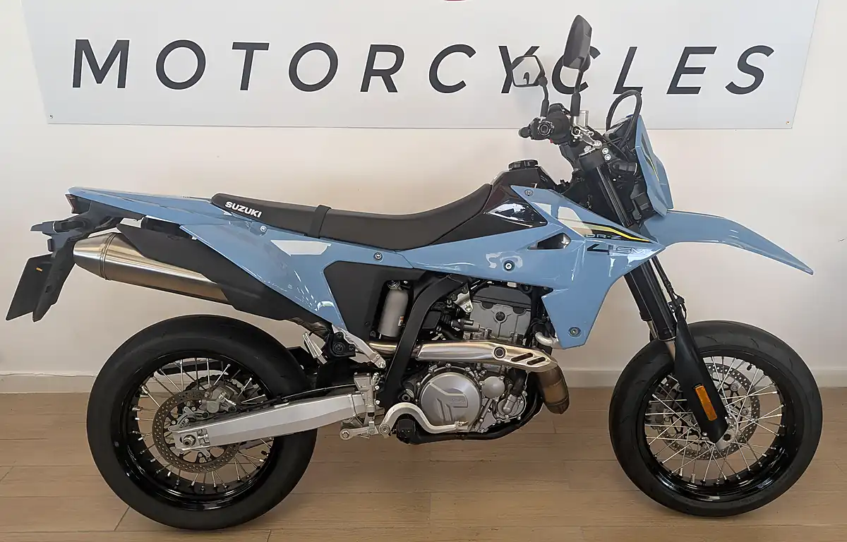 Used 2025 Suzuki DR-Z4SM 400 Constant Mesh Grey - Interior and Exterior details 7
