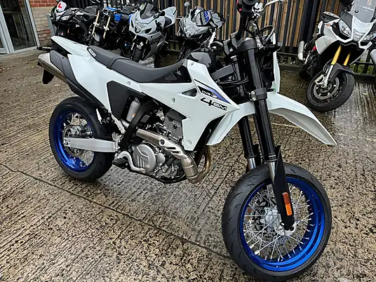 2025 Suzuki DR-Z4SM CONSTANT MESH