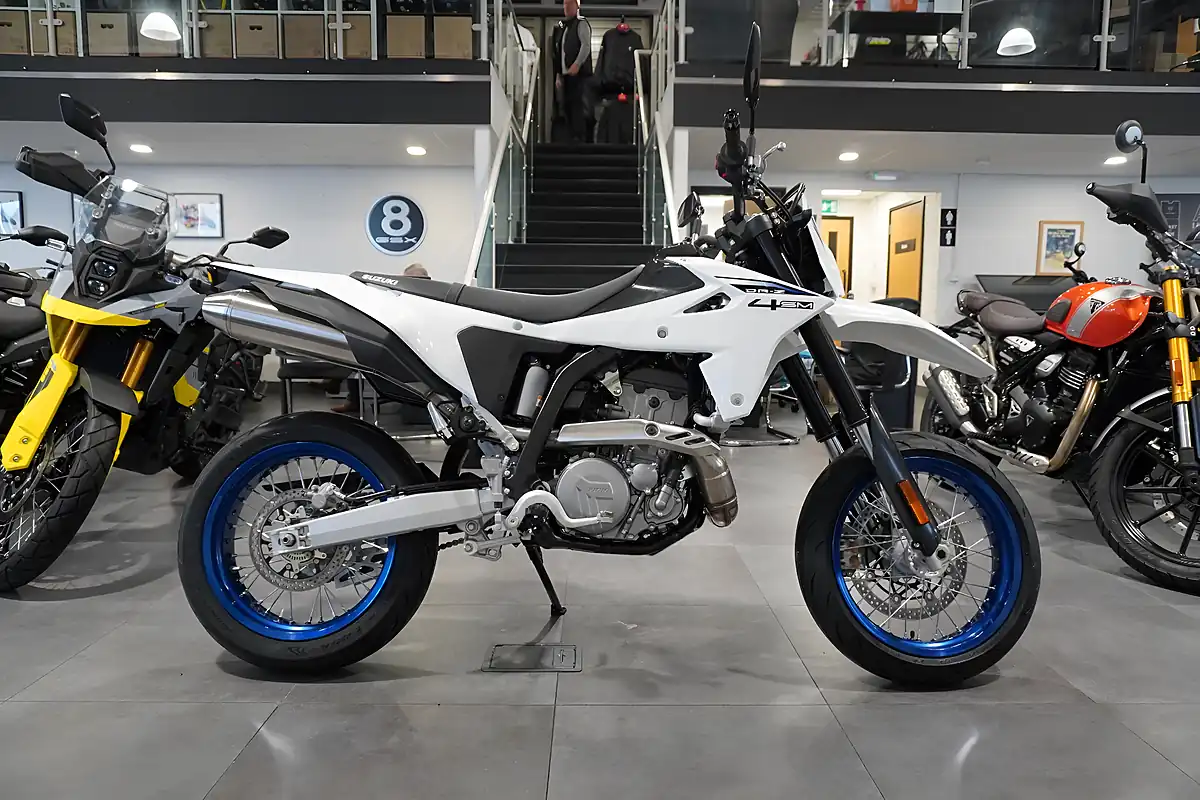 Used 2025 Suzuki DRZ400SM White - Front View