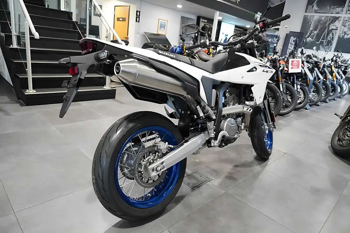 Used 2025 Suzuki DRZ400SM White - Interior and Exterior details 5