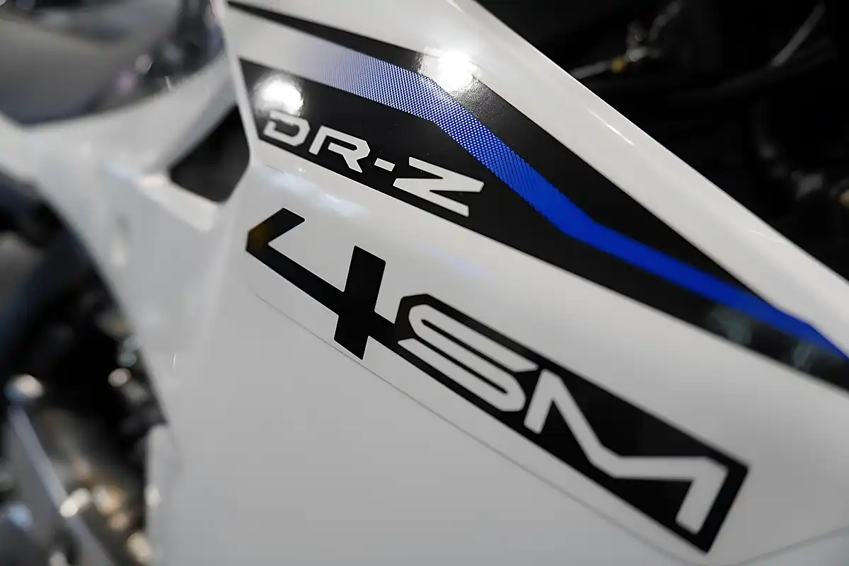 Used 2025 Suzuki DRZ400SM White - Interior and Exterior details 8