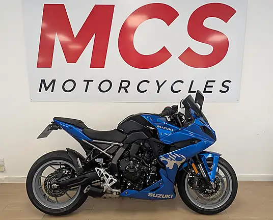 2025 Suzuki GSX-8R 800