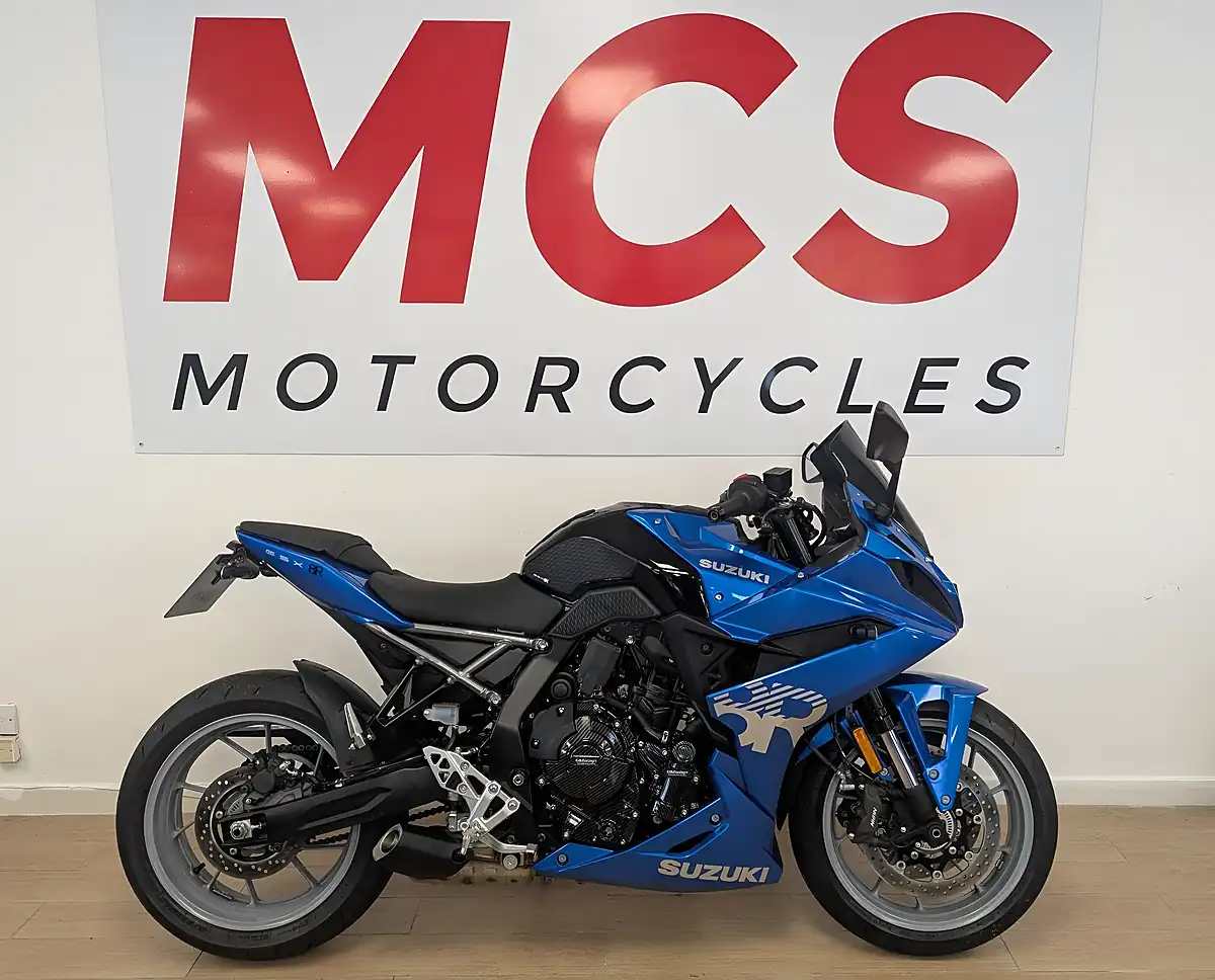 Used 2025 Suzuki GSX-8R 800 Blue - Front View