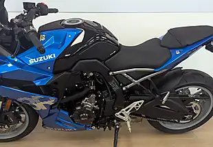 Used 2025 Suzuki GSX-8R 800 Blue - Interior and Exterior details 10
