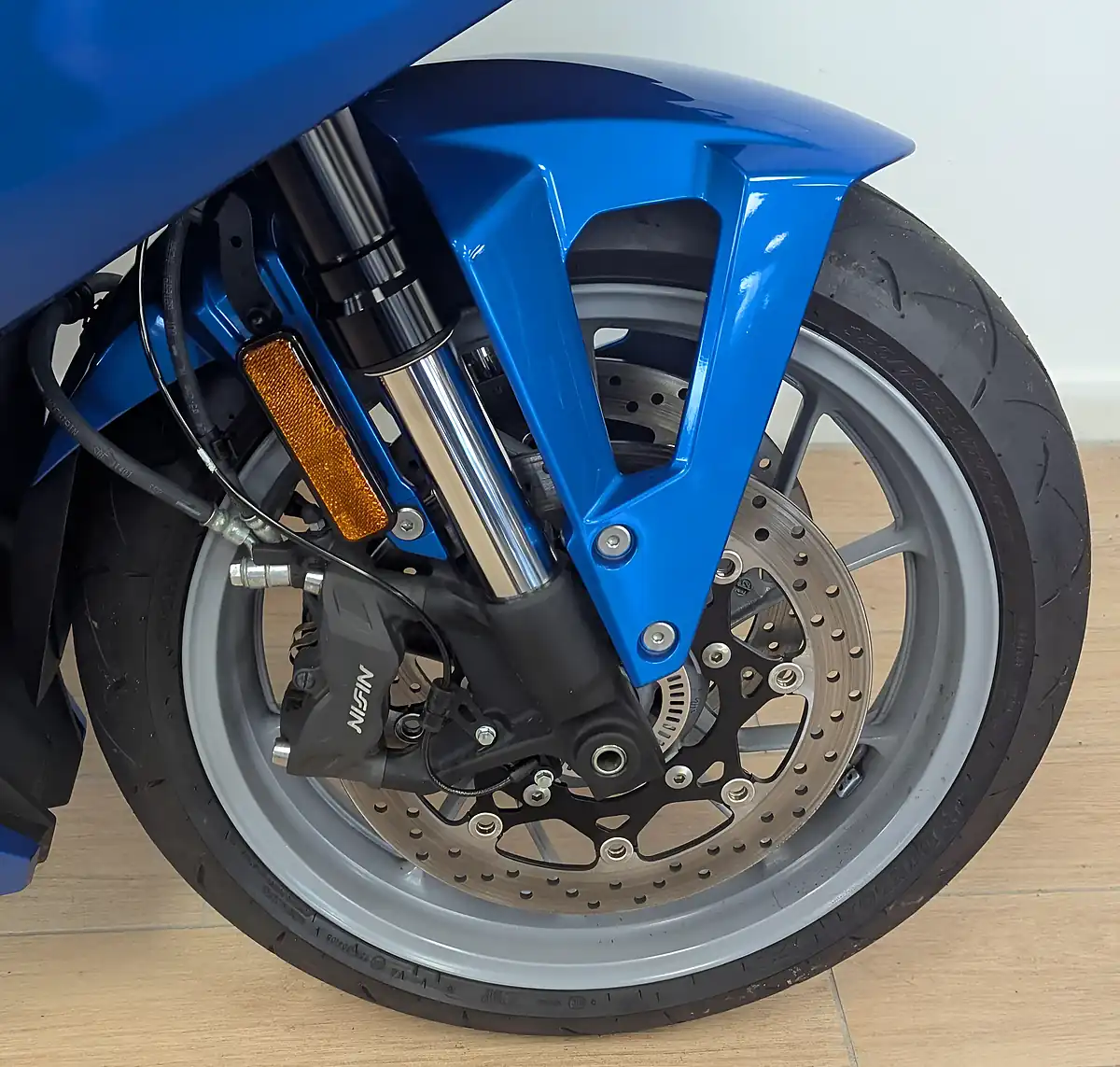 Used 2025 Suzuki GSX-8R 800 Blue - Interior and Exterior details 19