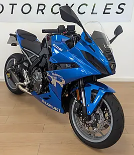 Used 2025 Suzuki GSX-8R 800 Blue - Interior and Exterior details 3