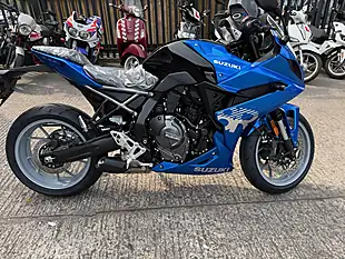 Used 2025 Suzuki GSX-8R 800 - Interior and Exterior details 2