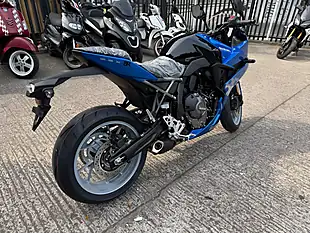 Used 2025 Suzuki GSX-8R 800 - Interior and Exterior details 3