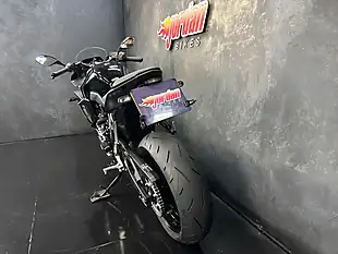 Used 2025 Suzuki GSX-8R Black - Interior and Exterior details 20