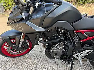 Used 2025 Suzuki GSX-8S 800 - Interior and Exterior details 9