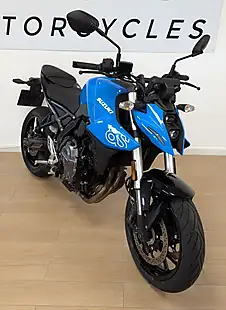 Used 2025 Suzuki GSX-8S Black - Interior and Exterior details 2