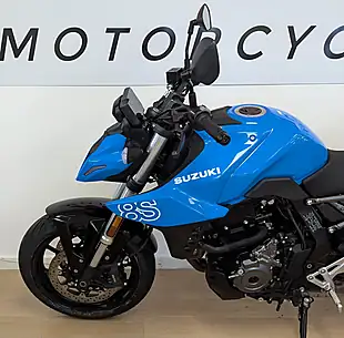 Used 2025 Suzuki GSX-8S Black - Interior and Exterior details 9