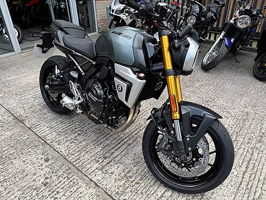 2025 Suzuki GSX-8T 800