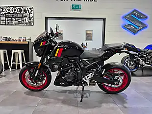 Used 2025 Suzuki GSX-8TT Glass Sparkle Black - Interior and Exterior details 2