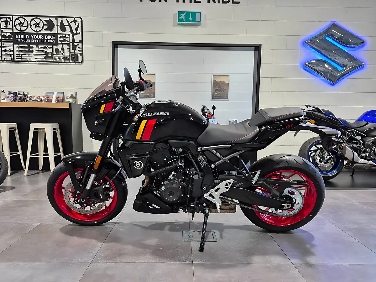 Used 2025 Suzuki GSX-8TT Glass Sparkle Black - Interior and Exterior details 2