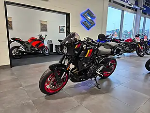 Used 2025 Suzuki GSX-8TT Glass Sparkle Black - Interior and Exterior details 5