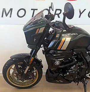 Used 2025 Suzuki GSX-8TT Green - Interior and Exterior details 18