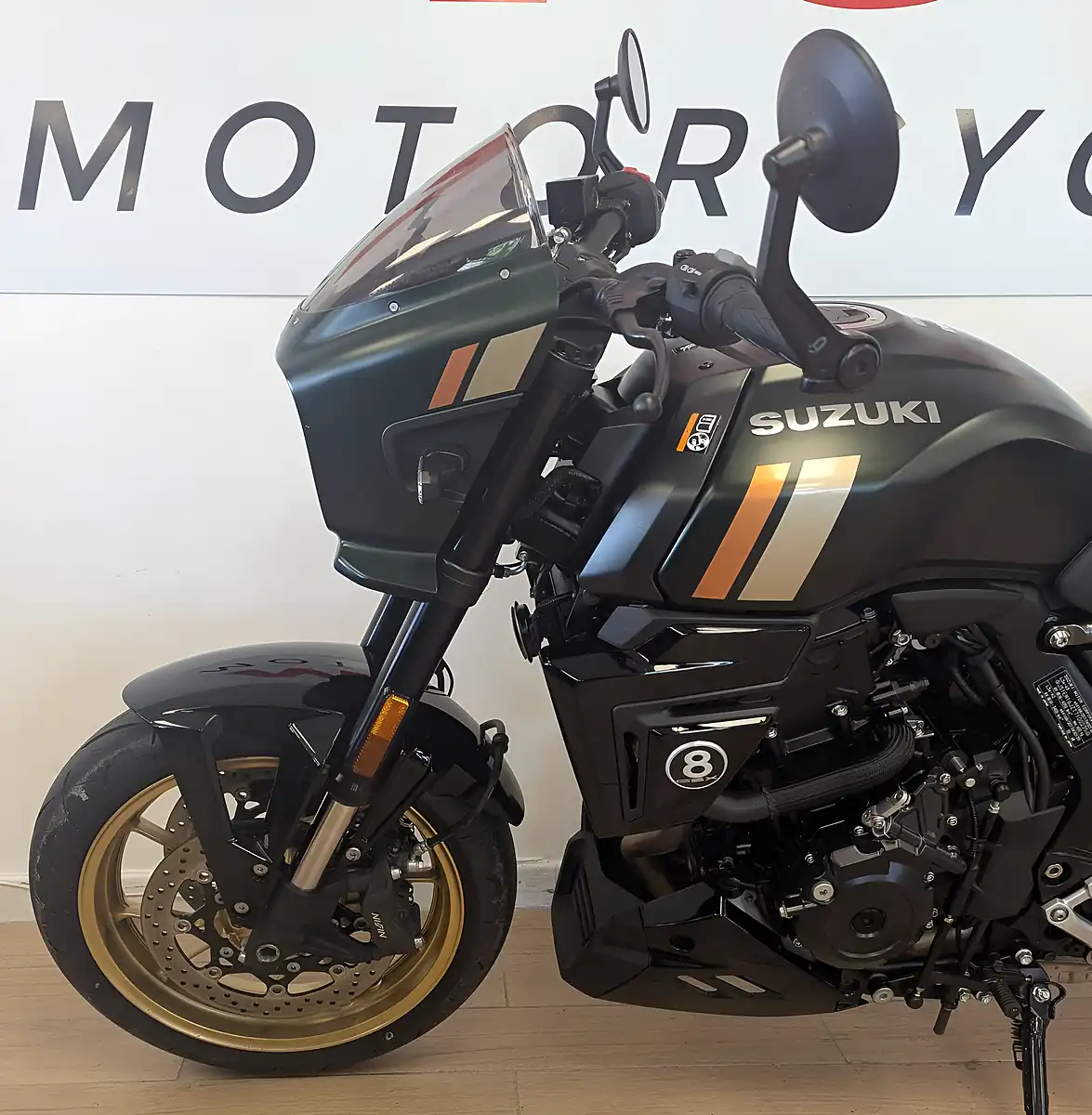 Used 2025 Suzuki GSX-8TT Green - Interior and Exterior details 18