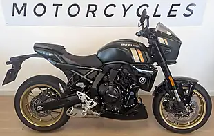 Used 2025 Suzuki GSX-8TT Green - Interior and Exterior details 5