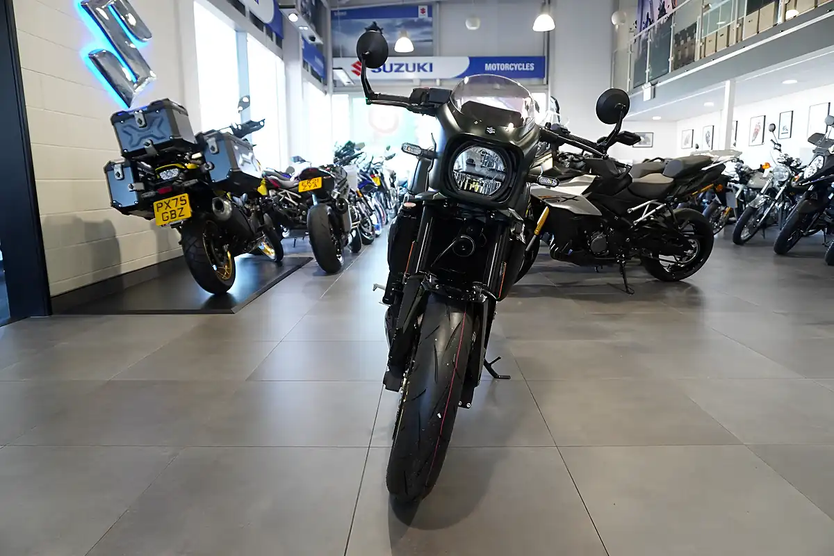 Used 2025 Suzuki GSX-8TT Matt Shadow Green - Interior and Exterior details 3