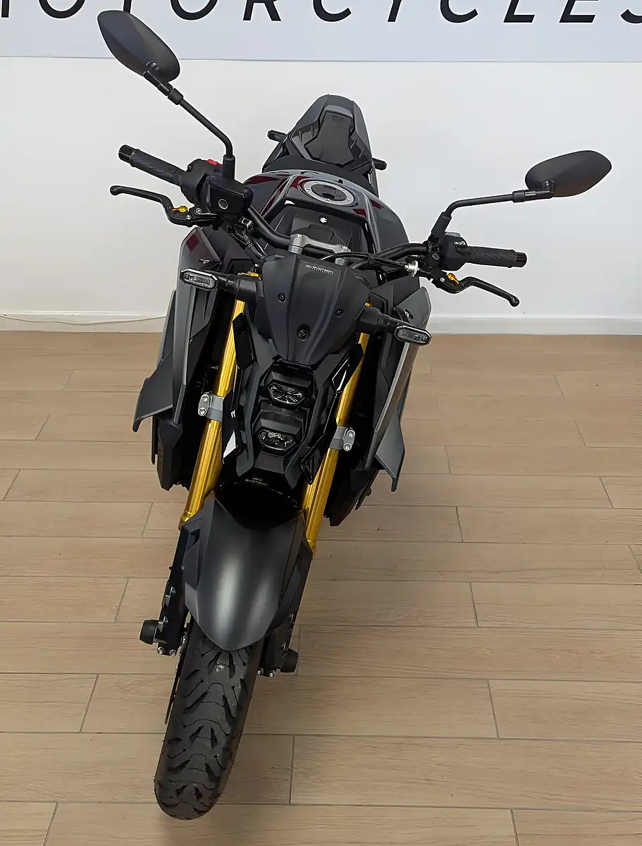 Used 2025 Suzuki GSX-S1000 1000 Black - Interior and Exterior details 3