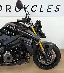 Used 2025 Suzuki GSX-S1000 1000 Black - Interior and Exterior details 6