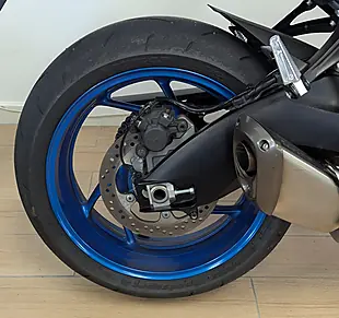 Used 2025 Suzuki GSX-S1000 1000 Blue - Interior and Exterior details 11