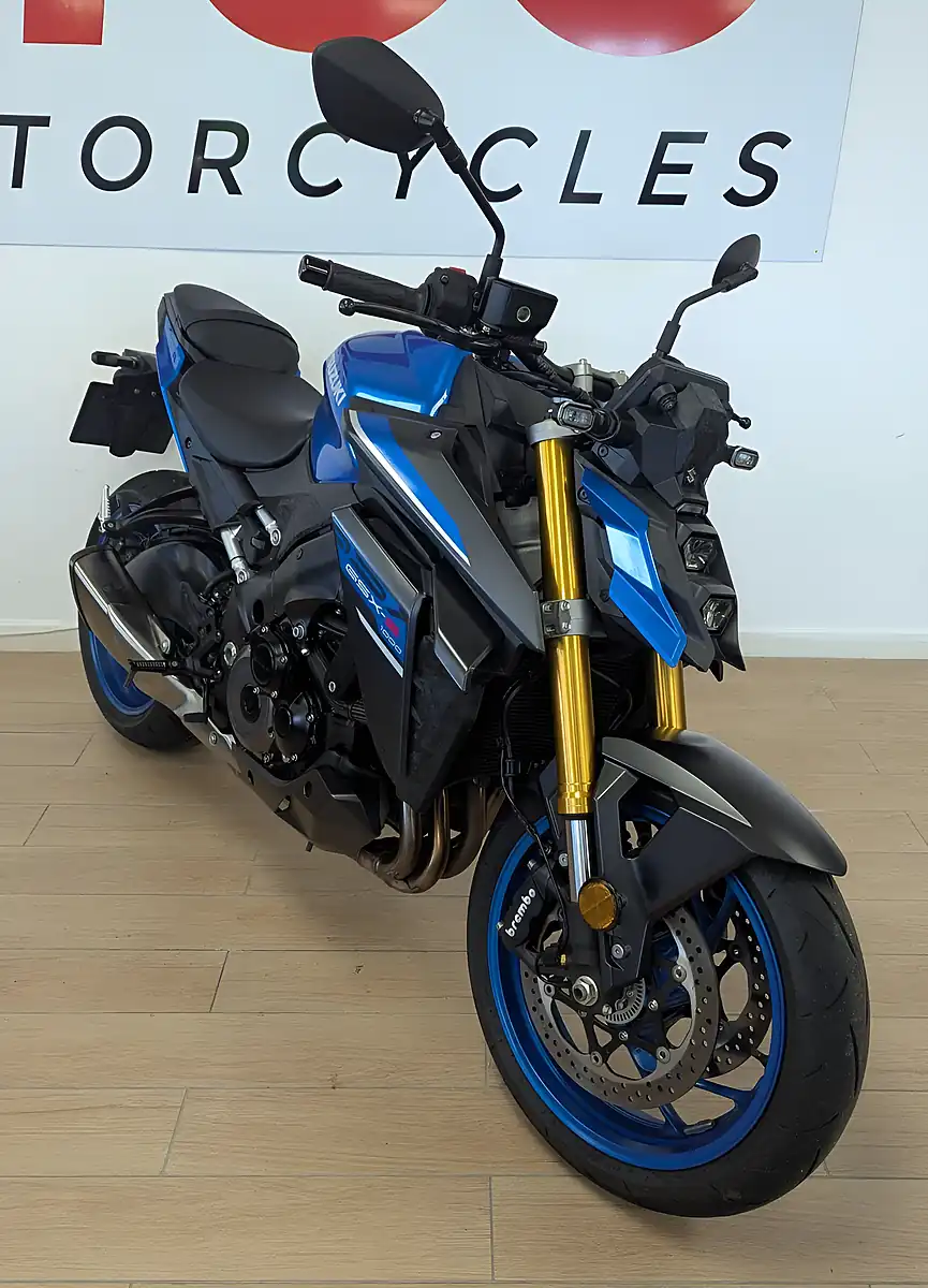 Used 2025 Suzuki GSX-S1000 1000 Blue - Interior and Exterior details 2