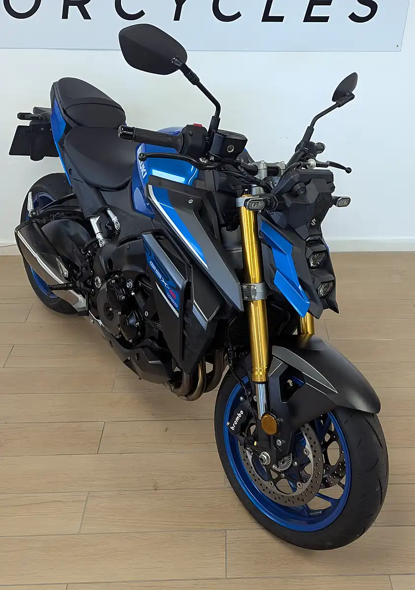 Used 2025 Suzuki GSX-S1000 1000 Blue - Interior and Exterior details 8